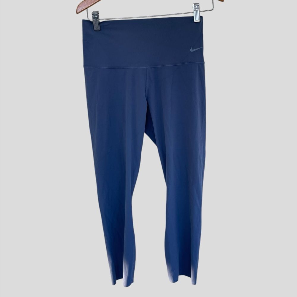 Nike Dry Fit Yoga Pants 3/4 women’s Medium